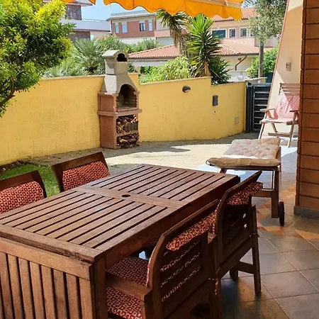 Villino Moderno Con Giardino A 90 Metri Dal Mare Anzio
