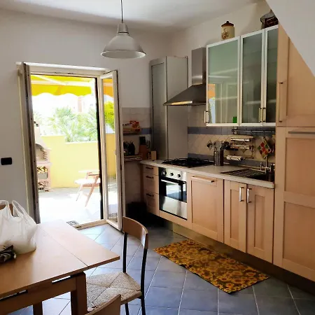 Villino Moderno Con Giardino A 90 Metri Dal Mare
