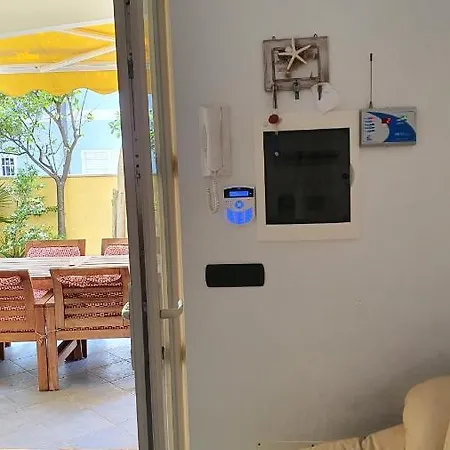 Villino Moderno Con Giardino A 90 Metri Dal Mare Villa