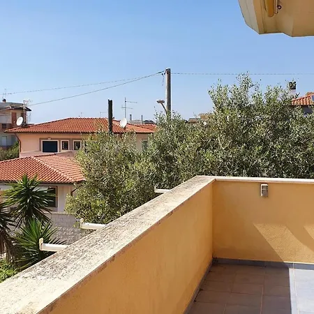 Villino Moderno Con Giardino A 90 Metri Dal Mare Villa Anzio