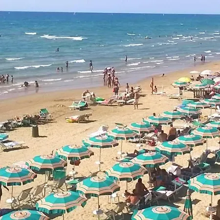 Villino Moderno Con Giardino A 90 Metri Dal Mare Villa Anzio